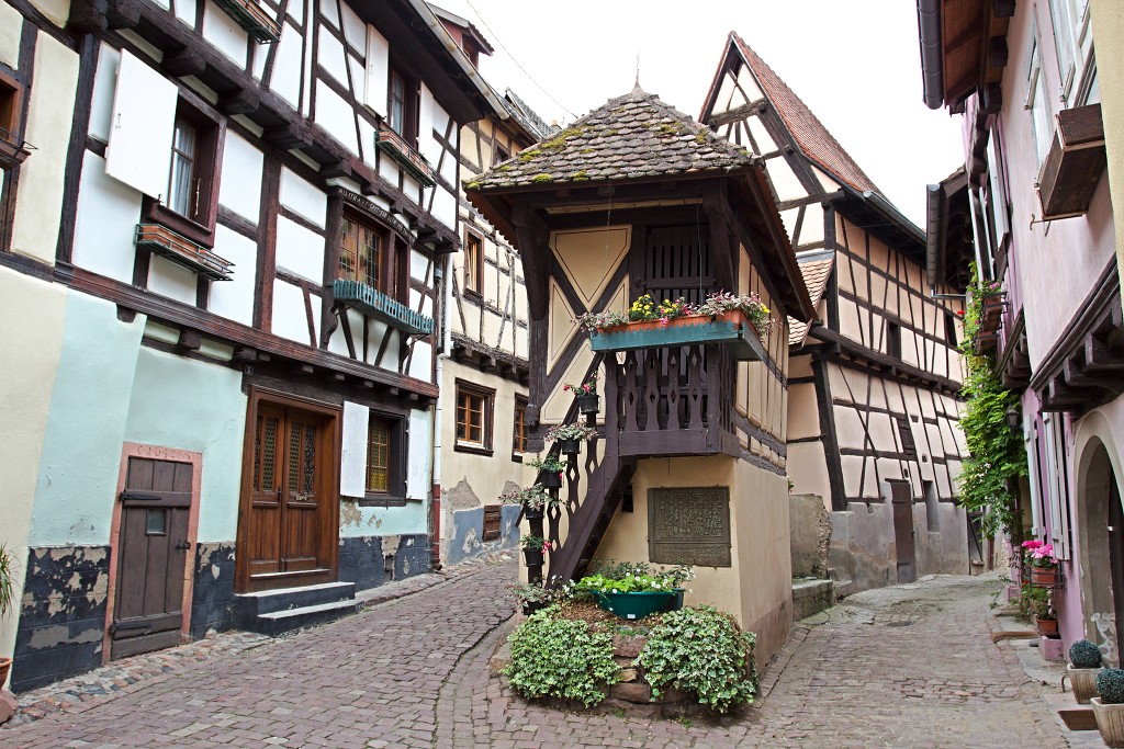 eguisheim elzas vogezen hdr france frankrijk vosges Egisheim kapel van Saint-Leon-IX Notre-Dame de Pitie
